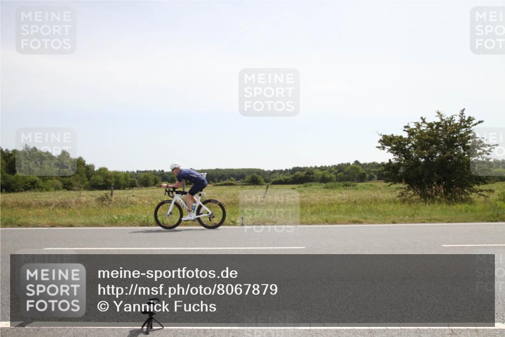 22.06.2025 - Viking Triathlon Yannick Fuchs http://msf.ph/oto/8067879 22.06.2025 11:57:51 Radfahren 229, 242, 328, 486 meine-sportfotos.de