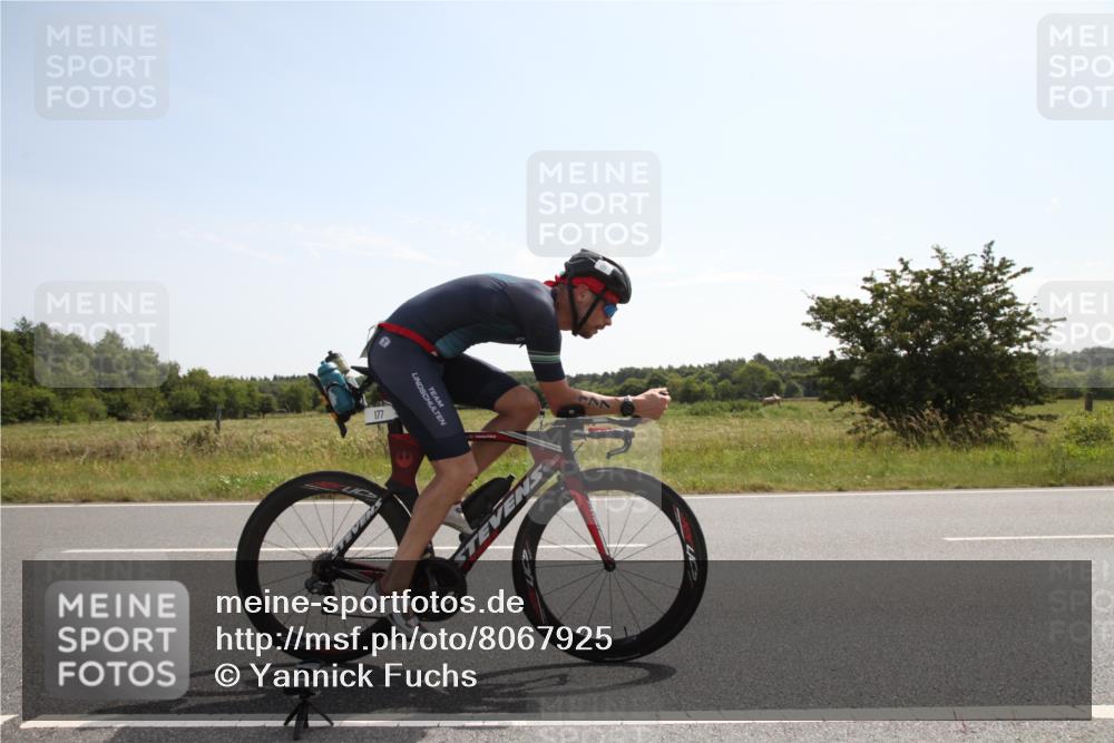22.06.2025 - Viking Triathlon Yannick Fuchs http://msf.ph/oto/8067925 22.06.2025 11:23:38 Radfahren 34, 177, 334, 365, 385, 398, 470, 484, 632, 642 meine-sportfotos.de