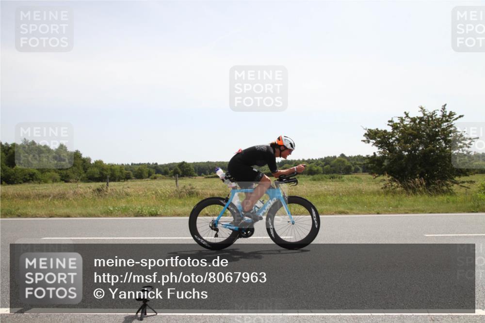 22.06.2025 - Viking Triathlon Yannick Fuchs http://msf.ph/oto/8067963 22.06.2025 11:58:44 Radfahren 616, 631 meine-sportfotos.de