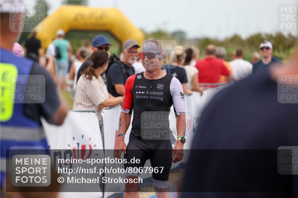 22.06.2025 - Viking Triathlon Michael Strokosch http://msf.ph/oto/8067967 22.06.2025 15:05:47 Ziel 491, 492 meine-sportfotos.de