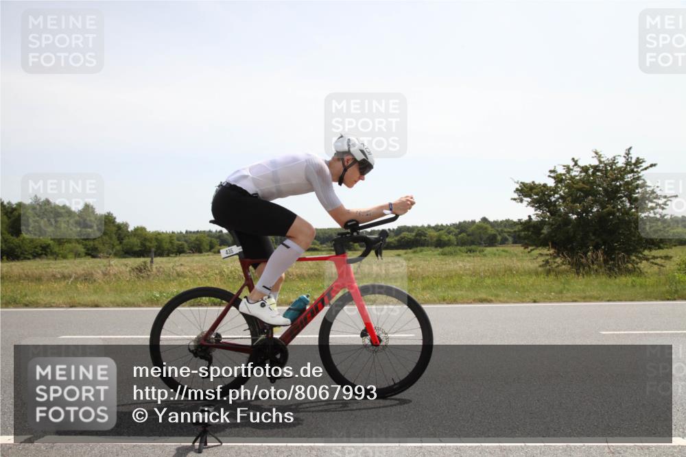22.06.2025 - Viking Triathlon Yannick Fuchs http://msf.ph/oto/8067993 22.06.2025 11:59:03 Radfahren 81, 100, 435, 527 meine-sportfotos.de