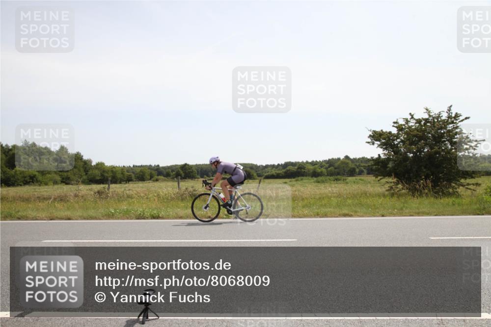 22.06.2025 - Viking Triathlon Yannick Fuchs http://msf.ph/oto/8068009 22.06.2025 11:59:08 Radfahren 81, 100, 460, 527 meine-sportfotos.de