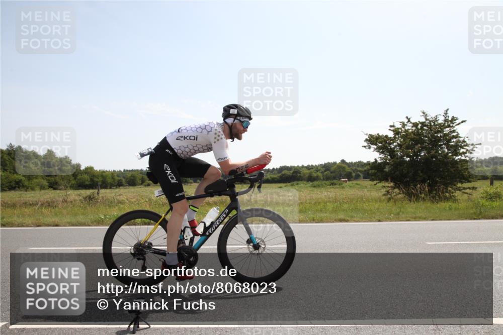 22.06.2025 - Viking Triathlon Yannick Fuchs http://msf.ph/oto/8068023 22.06.2025 11:24:13 Radfahren 313, 396 meine-sportfotos.de