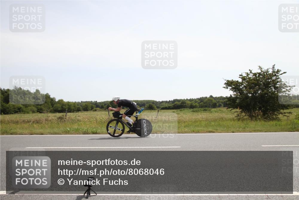 22.06.2025 - Viking Triathlon Yannick Fuchs http://msf.ph/oto/8068046 22.06.2025 11:59:36 Radfahren 2, 55, 196, 346, 661 meine-sportfotos.de
