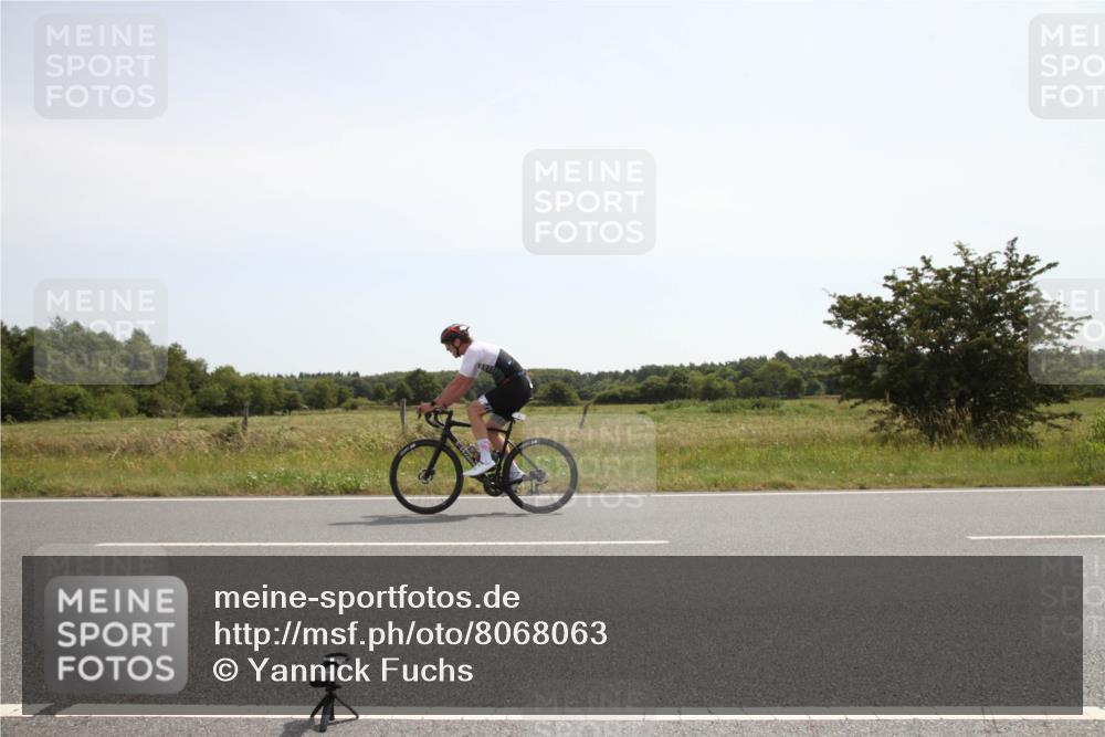 22.06.2025 - Viking Triathlon Yannick Fuchs http://msf.ph/oto/8068063 22.06.2025 11:59:40 Radfahren 55, 346, 480 meine-sportfotos.de