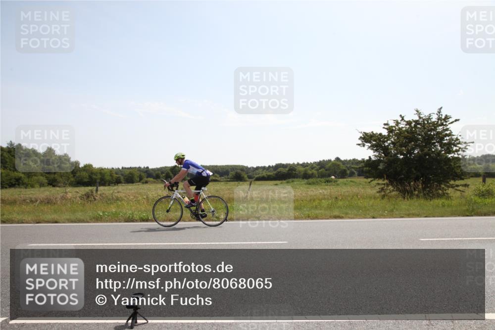 22.06.2025 - Viking Triathlon Yannick Fuchs http://msf.ph/oto/8068065 22.06.2025 11:24:26 Radfahren 160, 241, 366 meine-sportfotos.de