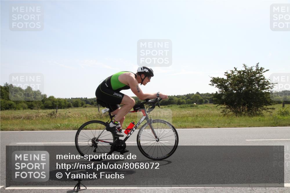 22.06.2025 - Viking Triathlon Yannick Fuchs http://msf.ph/oto/8068072 22.06.2025 11:24:27 Radfahren 160, 241, 366, 518 meine-sportfotos.de