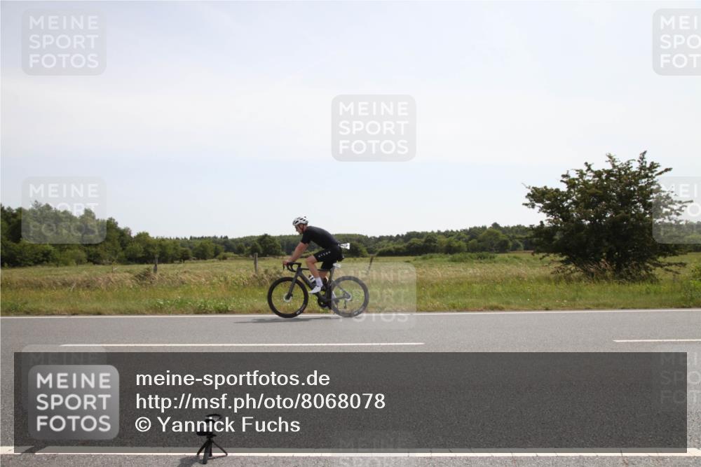22.06.2025 - Viking Triathlon Yannick Fuchs http://msf.ph/oto/8068078 22.06.2025 11:59:46 Radfahren 124, 225, 480, 501 meine-sportfotos.de