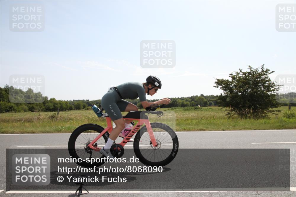 22.06.2025 - Viking Triathlon Yannick Fuchs http://msf.ph/oto/8068090 22.06.2025 11:24:32 Radfahren 122, 160, 178, 247, 319, 518, 544, 617, 620 meine-sportfotos.de