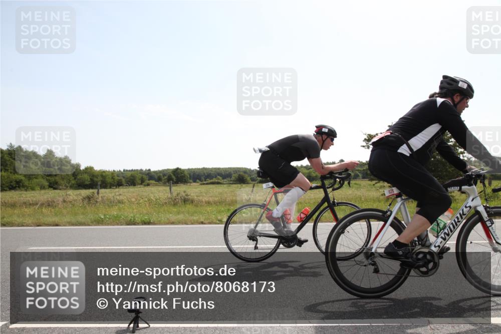 22.06.2025 - Viking Triathlon Yannick Fuchs http://msf.ph/oto/8068173 22.06.2025 11:25:03 Radfahren 77, 85, 114, 215, 306, 548, 626 meine-sportfotos.de