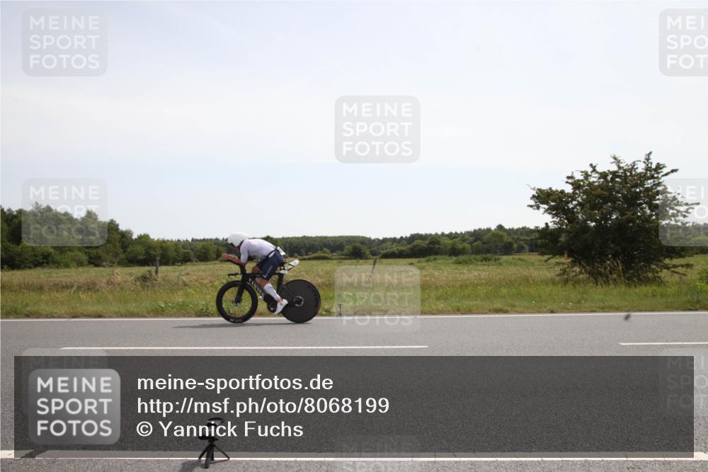 22.06.2025 - Viking Triathlon Yannick Fuchs http://msf.ph/oto/8068199 22.06.2025 12:01:02 Radfahren 6 meine-sportfotos.de