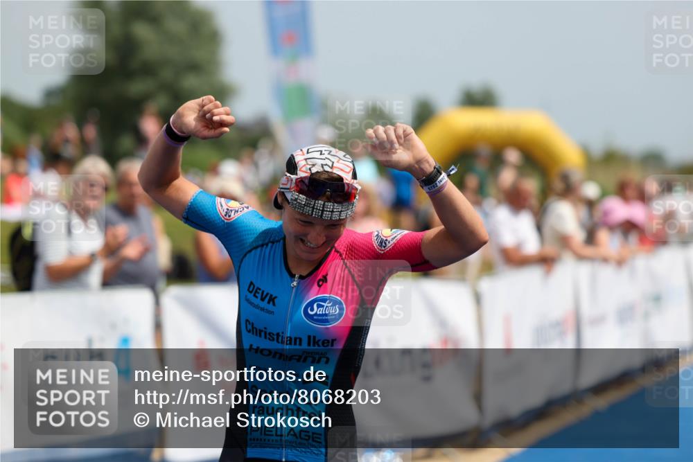 22.06.2025 - Viking Triathlon Michael Strokosch http://msf.ph/oto/8068203 22.06.2025 14:20:38 Ziel 9 meine-sportfotos.de