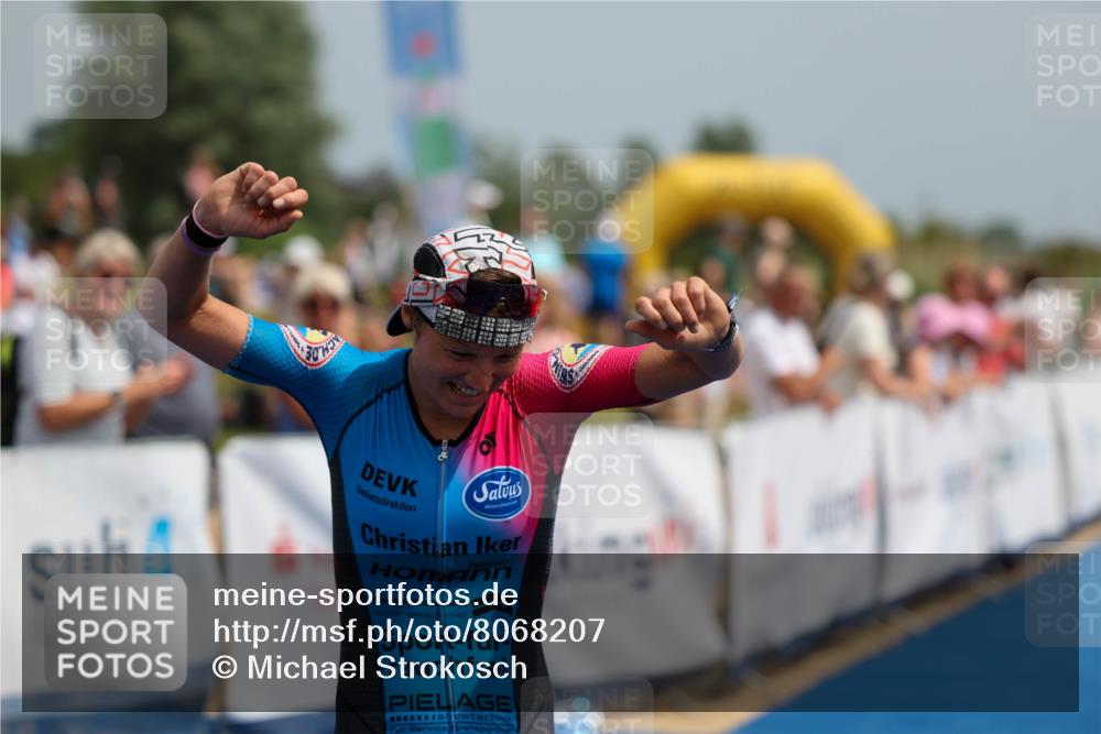 22.06.2025 - Viking Triathlon Michael Strokosch http://msf.ph/oto/8068207 22.06.2025 14:20:39 Ziel 9 meine-sportfotos.de
