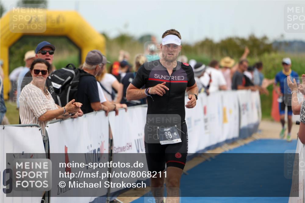 22.06.2025 - Viking Triathlon Michael Strokosch http://msf.ph/oto/8068211 22.06.2025 15:07:27 Ziel 80 meine-sportfotos.de
