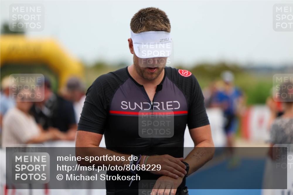 22.06.2025 - Viking Triathlon Michael Strokosch http://msf.ph/oto/8068229 22.06.2025 15:07:29 Ziel 80 meine-sportfotos.de