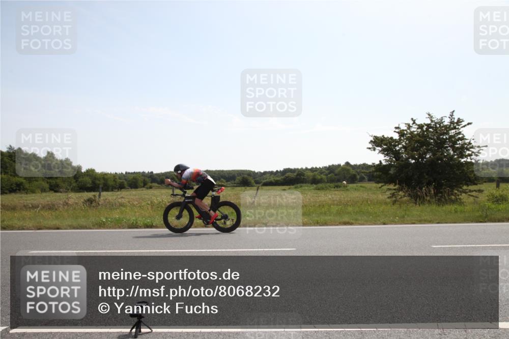 22.06.2025 - Viking Triathlon Yannick Fuchs http://msf.ph/oto/8068232 22.06.2025 11:25:31 Radfahren 90, 185, 195, 198, 228, 384, 390, 401, 534 meine-sportfotos.de