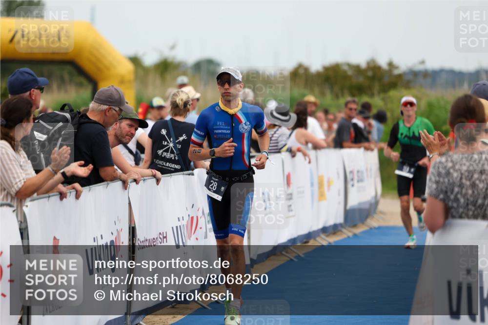 22.06.2025 - Viking Triathlon Michael Strokosch http://msf.ph/oto/8068250 22.06.2025 15:07:34 Ziel 28, 113 meine-sportfotos.de