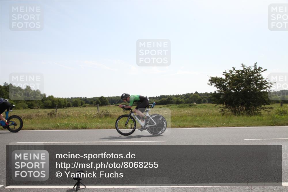 22.06.2025 - Viking Triathlon Yannick Fuchs http://msf.ph/oto/8068255 22.06.2025 11:25:33 Radfahren 9, 90, 185, 195, 198, 384, 390, 401, 534 meine-sportfotos.de