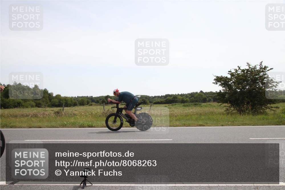 22.06.2025 - Viking Triathlon Yannick Fuchs http://msf.ph/oto/8068263 22.06.2025 12:01:41 Radfahren 16, 36, 146 meine-sportfotos.de