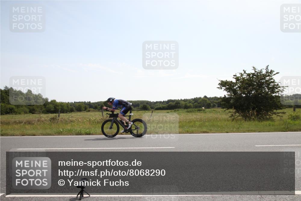 22.06.2025 - Viking Triathlon Yannick Fuchs http://msf.ph/oto/8068290 22.06.2025 11:25:48 Radfahren 52, 295 meine-sportfotos.de