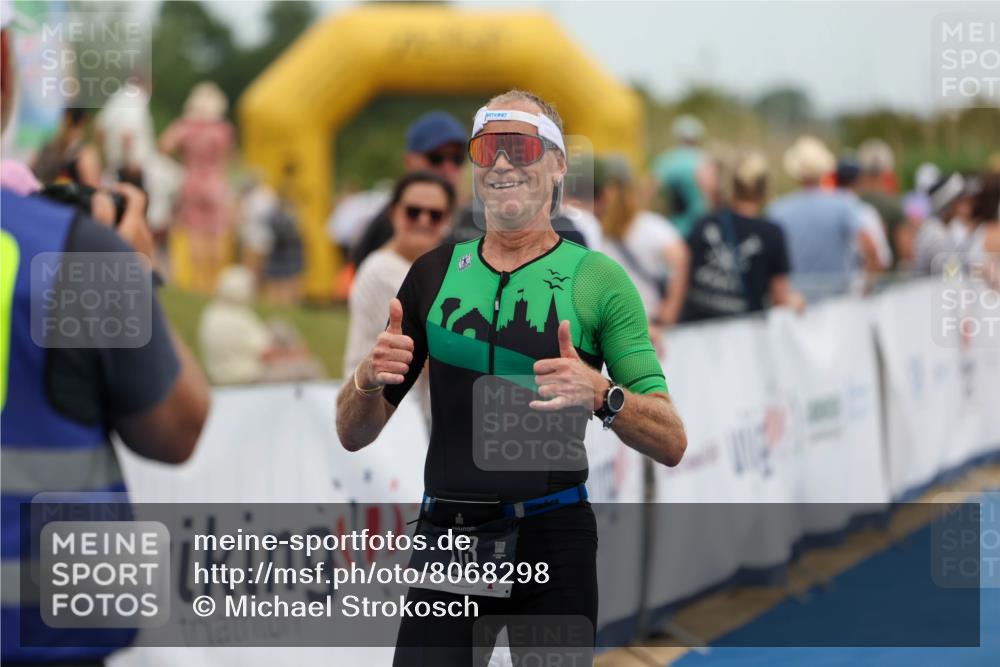 22.06.2025 - Viking Triathlon Michael Strokosch http://msf.ph/oto/8068298 22.06.2025 15:07:39 Ziel 28, 113 meine-sportfotos.de