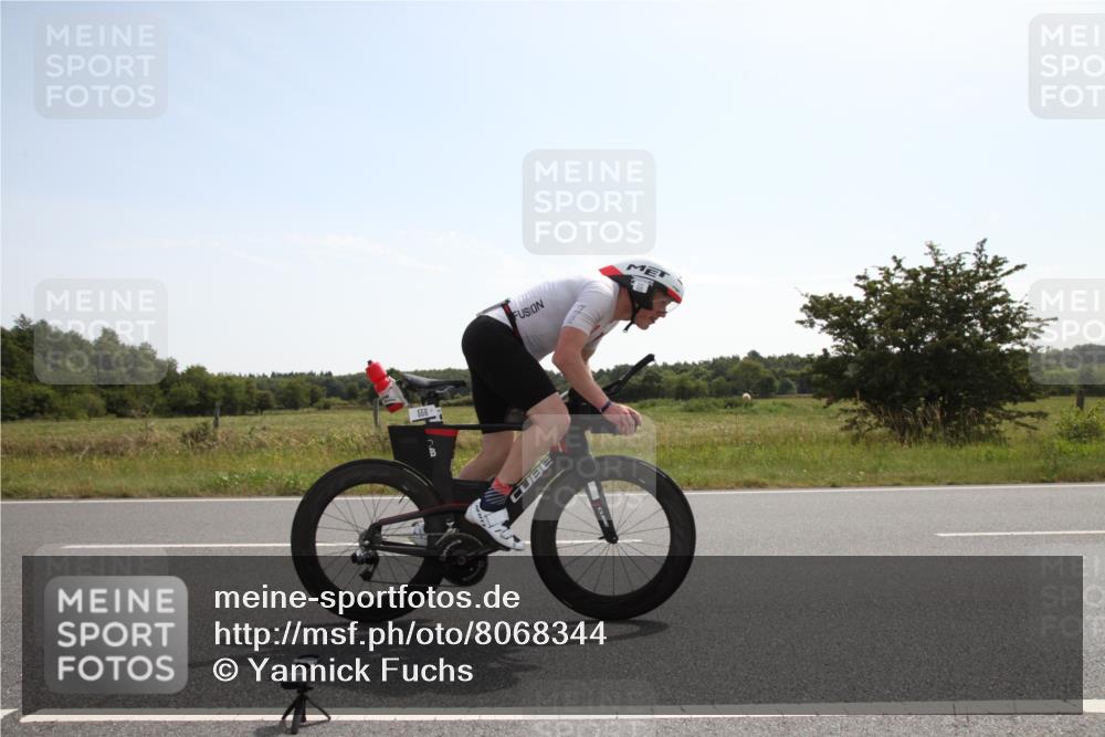 22.06.2025 - Viking Triathlon Yannick Fuchs http://msf.ph/oto/8068344 22.06.2025 11:26:14 Radfahren 15, 272, 298, 556 meine-sportfotos.de