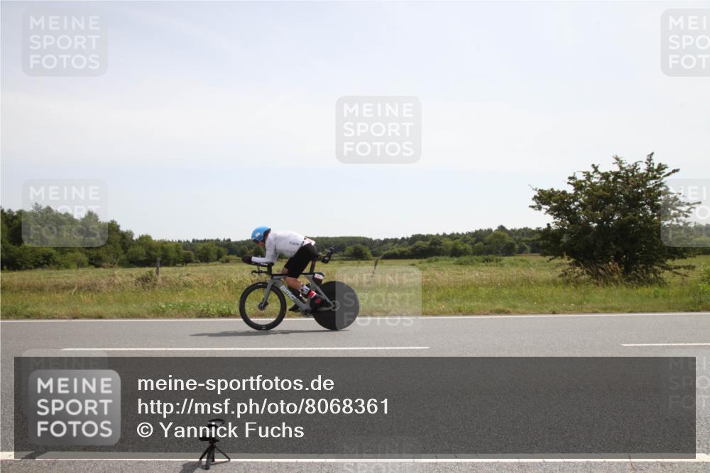 22.06.2025 - Viking Triathlon Yannick Fuchs http://msf.ph/oto/8068361 22.06.2025 12:02:31 Radfahren 90, 198, 384, 388, 407, 423, 526, 534, 642 meine-sportfotos.de