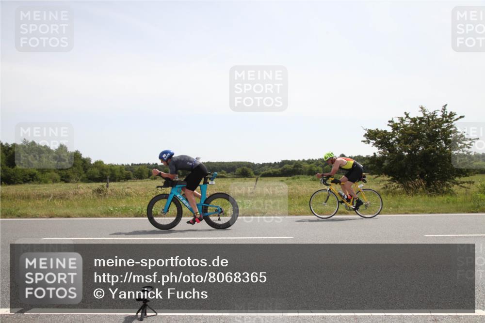 22.06.2025 - Viking Triathlon Yannick Fuchs http://msf.ph/oto/8068365 22.06.2025 12:02:32 Radfahren 90, 198, 384, 388, 407, 423, 526, 534, 642 meine-sportfotos.de