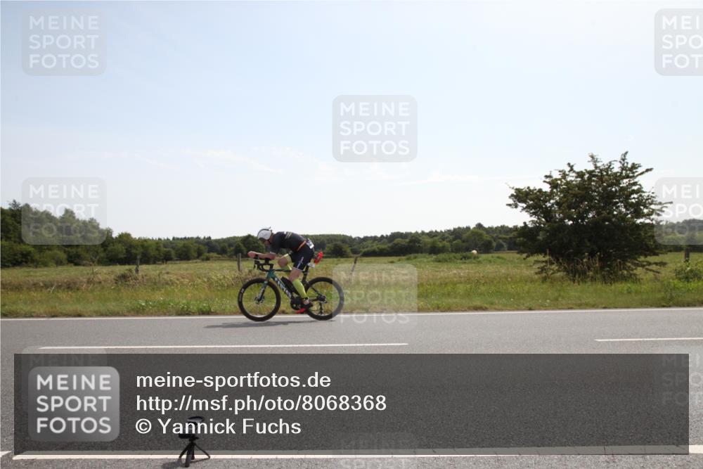 22.06.2025 - Viking Triathlon Yannick Fuchs http://msf.ph/oto/8068368 22.06.2025 11:26:21 Radfahren 234, 298 meine-sportfotos.de