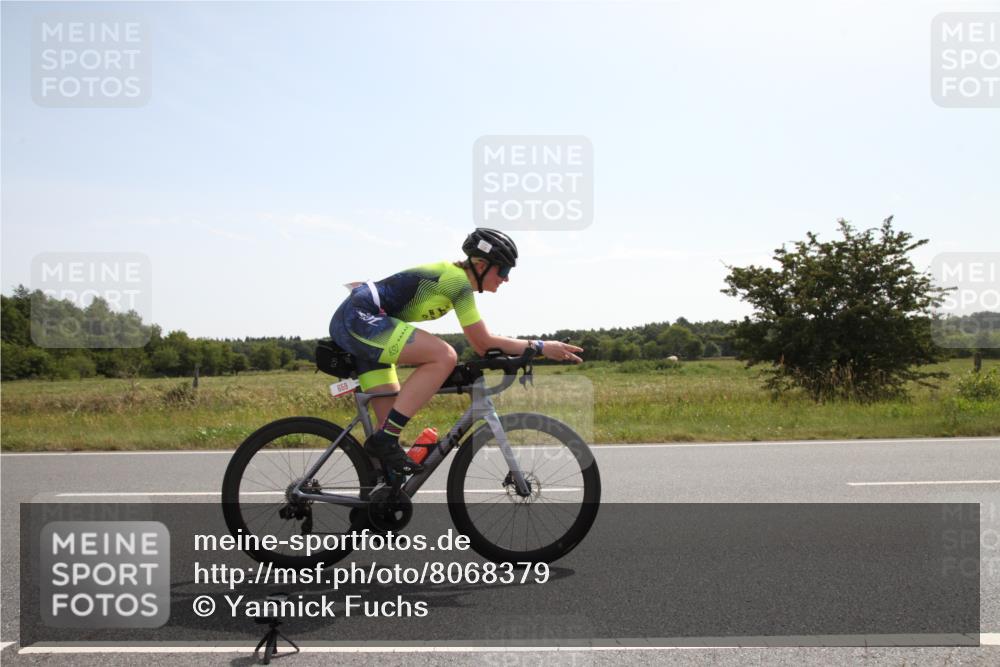 22.06.2025 - Viking Triathlon Yannick Fuchs http://msf.ph/oto/8068379 22.06.2025 11:26:31 Radfahren 61, 236, 659 meine-sportfotos.de