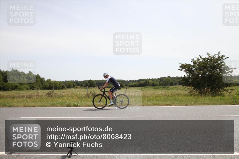 22.06.2025 - Viking Triathlon Yannick Fuchs http://msf.ph/oto/8068423 22.06.2025 12:02:43 Radfahren 18, 40, 187, 209, 317, 374, 395, 428, 506, 546, 630 meine-sportfotos.de