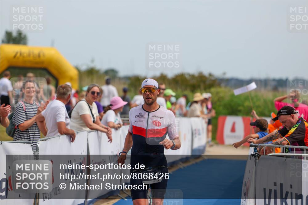 22.06.2025 - Viking Triathlon Michael Strokosch http://msf.ph/oto/8068426 22.06.2025 14:26:24 Ziel 122 meine-sportfotos.de