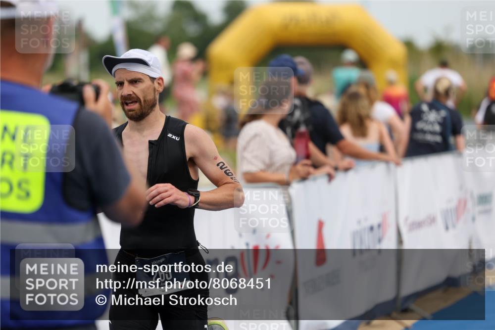 22.06.2025 - Viking Triathlon Michael Strokosch http://msf.ph/oto/8068451 22.06.2025 15:08:29 Ziel 265, 411 meine-sportfotos.de