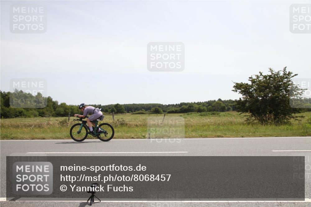 22.06.2025 - Viking Triathlon Yannick Fuchs http://msf.ph/oto/8068457 22.06.2025 12:02:45 Radfahren 18, 19, 40, 122, 187, 209, 316, 317, 374, 395, 428, 452, 506, 630 meine-sportfotos.de