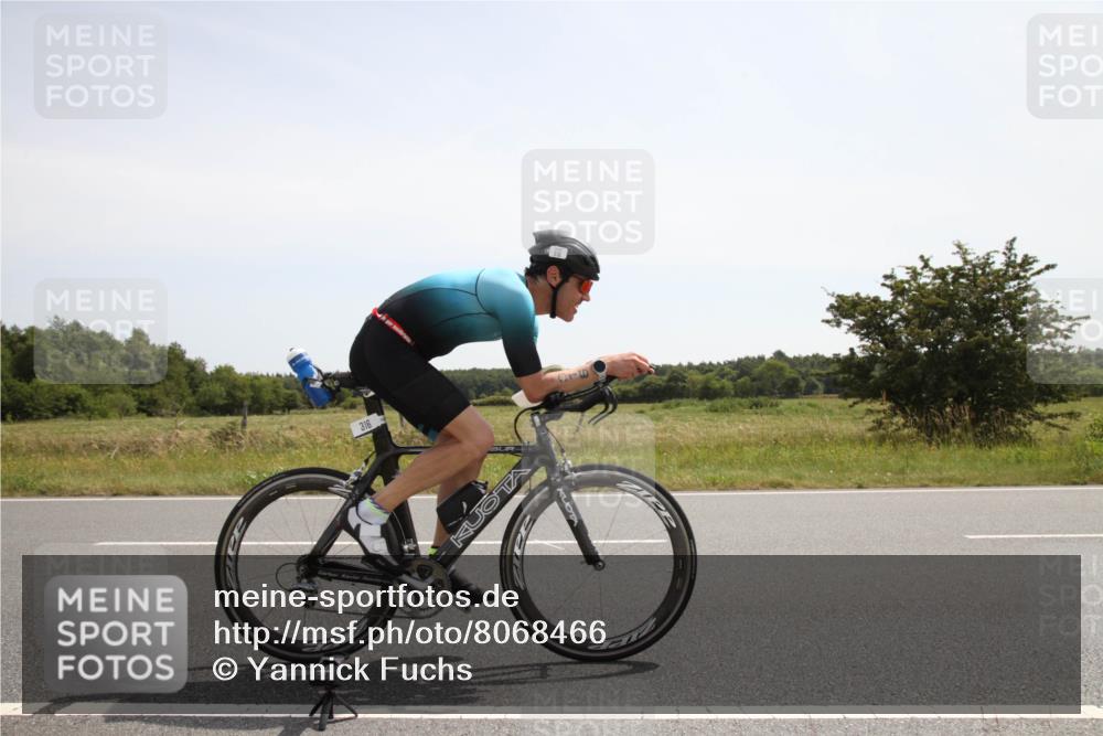 22.06.2025 - Viking Triathlon Yannick Fuchs http://msf.ph/oto/8068466 22.06.2025 12:02:47 Radfahren 19, 40, 122, 187, 209, 244, 316, 317, 377, 395, 428, 452, 506 meine-sportfotos.de
