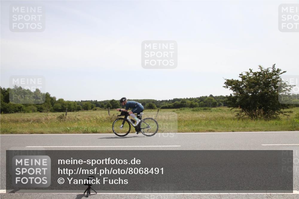 22.06.2025 - Viking Triathlon Yannick Fuchs http://msf.ph/oto/8068491 22.06.2025 12:02:51 Radfahren 19, 84, 122, 127, 137, 240, 244, 316, 377, 452, 531 meine-sportfotos.de