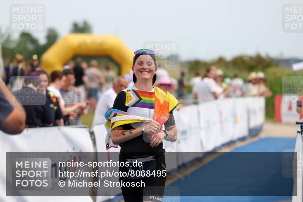 22.06.2025 - Viking Triathlon Michael Strokosch http://msf.ph/oto/8068495 22.06.2025 14:26:50 Ziel 11 meine-sportfotos.de