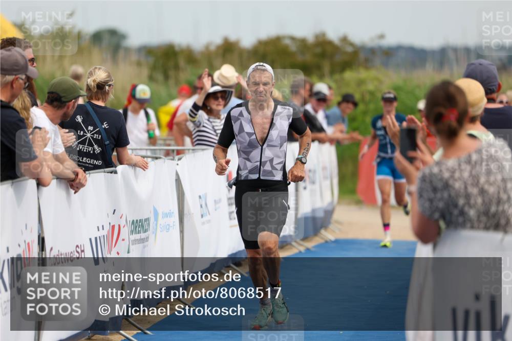 22.06.2025 - Viking Triathlon Michael Strokosch http://msf.ph/oto/8068517 22.06.2025 15:09:09 Ziel 17 meine-sportfotos.de