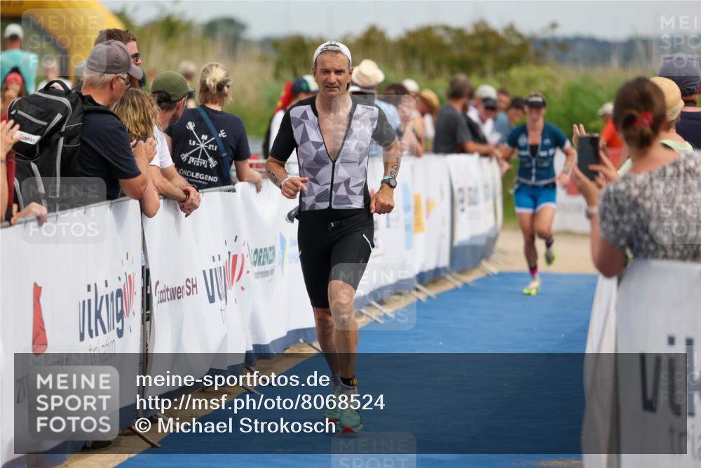 22.06.2025 - Viking Triathlon Michael Strokosch http://msf.ph/oto/8068524 22.06.2025 15:09:10 Ziel 17 meine-sportfotos.de