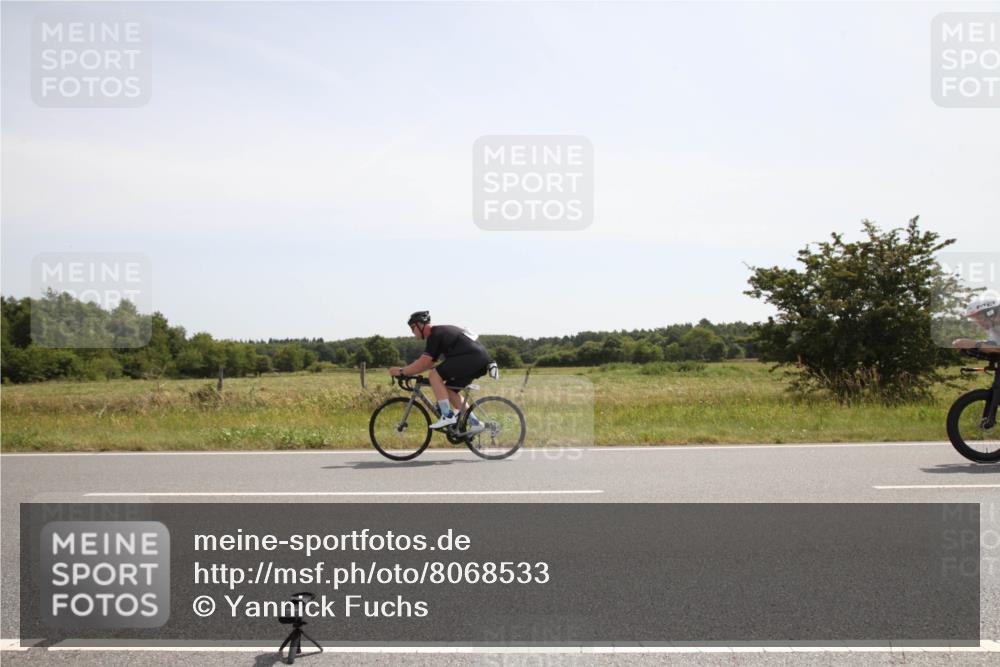 22.06.2025 - Viking Triathlon Yannick Fuchs http://msf.ph/oto/8068533 22.06.2025 12:03:05 Radfahren 69, 544, 617 meine-sportfotos.de