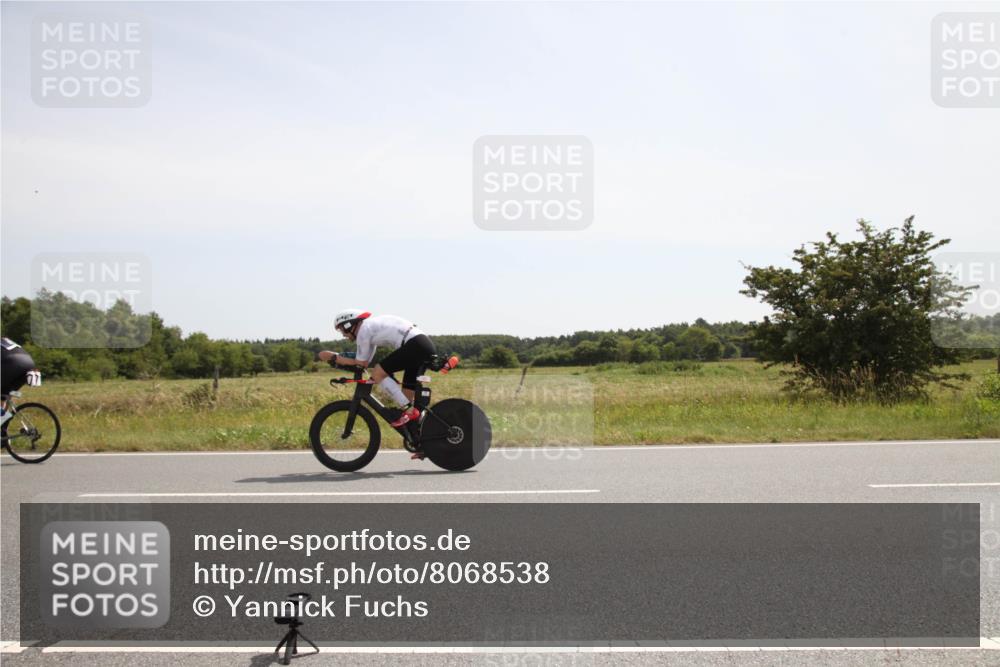 22.06.2025 - Viking Triathlon Yannick Fuchs http://msf.ph/oto/8068538 22.06.2025 12:03:06 Radfahren 69, 544, 617 meine-sportfotos.de