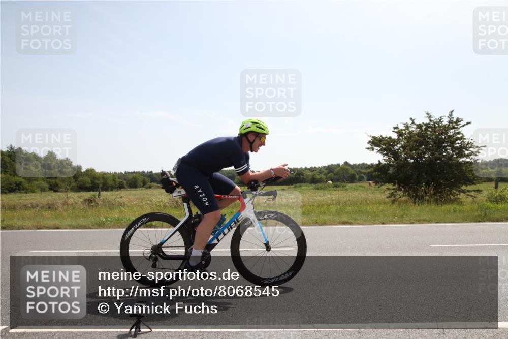 22.06.2025 - Viking Triathlon Yannick Fuchs http://msf.ph/oto/8068545 22.06.2025 11:28:01 Radfahren 180, 513 meine-sportfotos.de