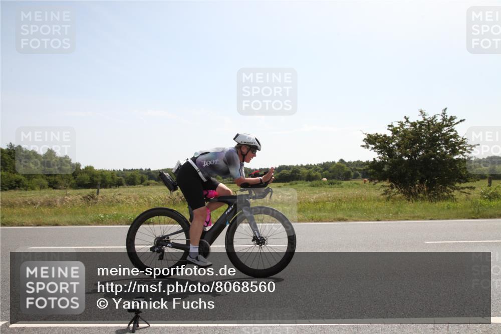22.06.2025 - Viking Triathlon Yannick Fuchs http://msf.ph/oto/8068560 22.06.2025 11:28:09 Radfahren 86, 266, 454, 639 meine-sportfotos.de