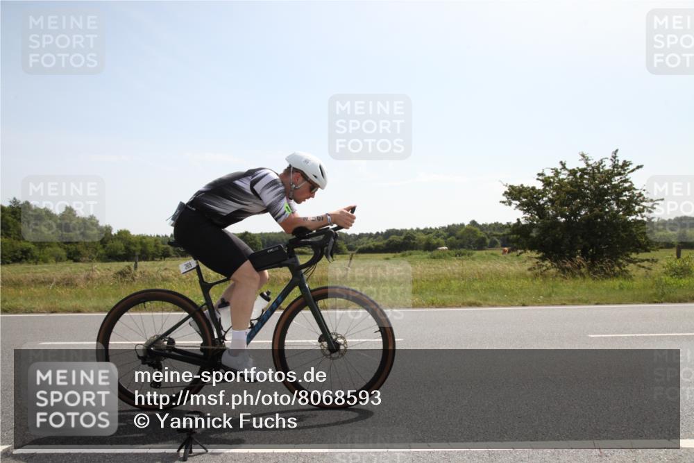 22.06.2025 - Viking Triathlon Yannick Fuchs http://msf.ph/oto/8068593 22.06.2025 11:28:24 Radfahren 22, 210, 269 meine-sportfotos.de