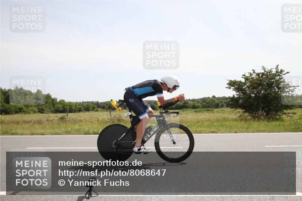 22.06.2025 - Viking Triathlon Yannick Fuchs http://msf.ph/oto/8068647 22.06.2025 12:04:08 Radfahren 42, 142, 149, 351 meine-sportfotos.de