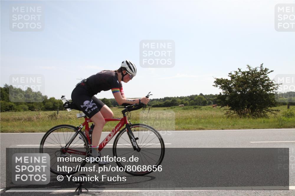 22.06.2025 - Viking Triathlon Yannick Fuchs http://msf.ph/oto/8068656 22.06.2025 11:29:03 Radfahren 14, 33, 251, 310, 614 meine-sportfotos.de