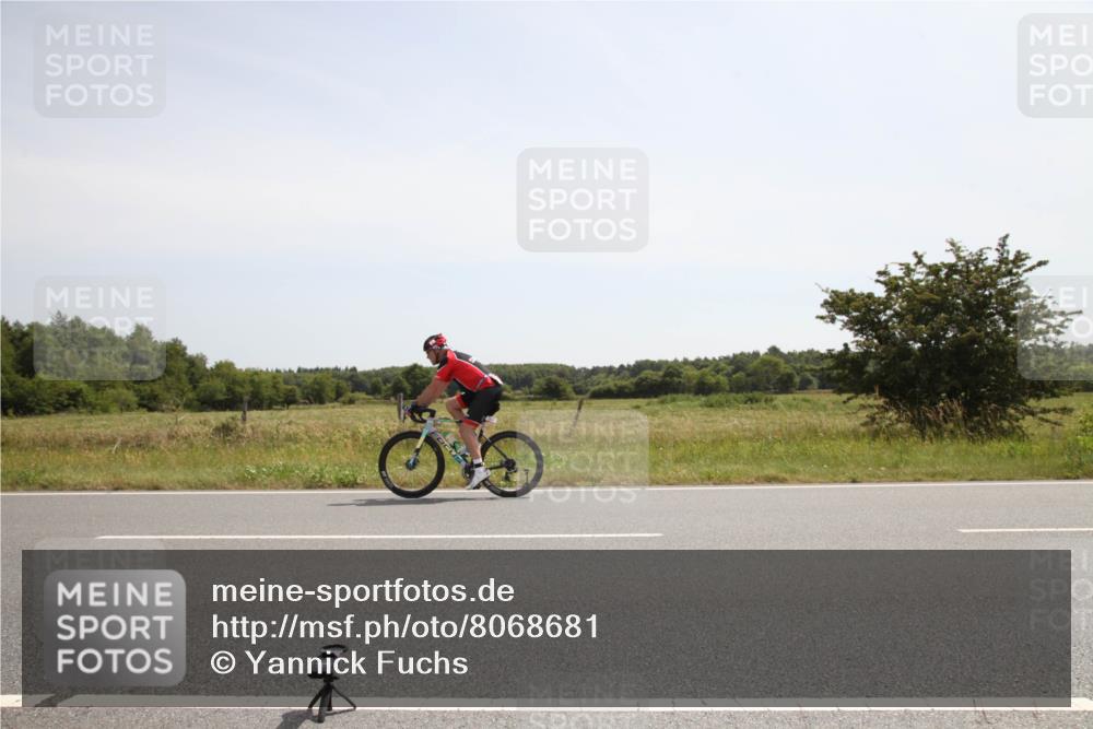 22.06.2025 - Viking Triathlon Yannick Fuchs http://msf.ph/oto/8068681 22.06.2025 12:04:20 Radfahren 650 meine-sportfotos.de