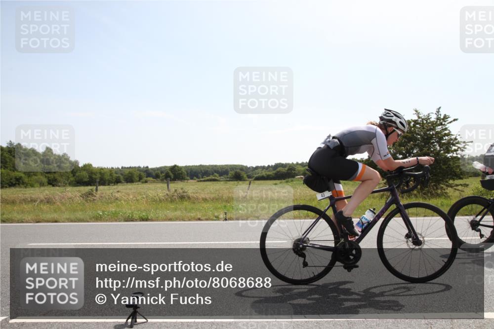 22.06.2025 - Viking Triathlon Yannick Fuchs http://msf.ph/oto/8068688 22.06.2025 11:29:24 Radfahren 43, 305, 389 meine-sportfotos.de