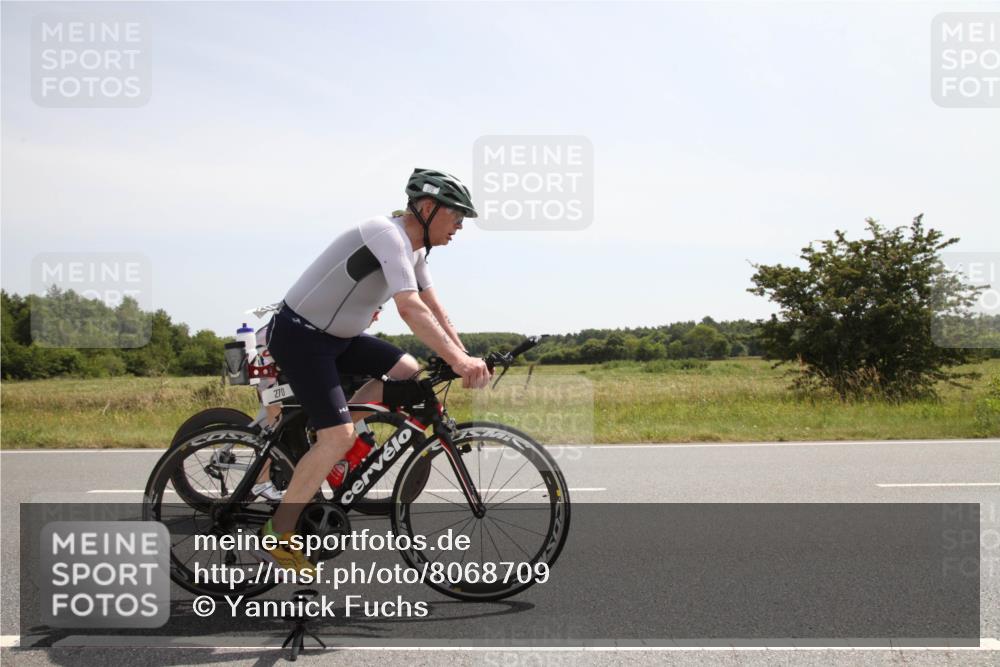 22.06.2025 - Viking Triathlon Yannick Fuchs http://msf.ph/oto/8068709 22.06.2025 12:04:33 Radfahren 175, 270, 399, 412, 533 meine-sportfotos.de