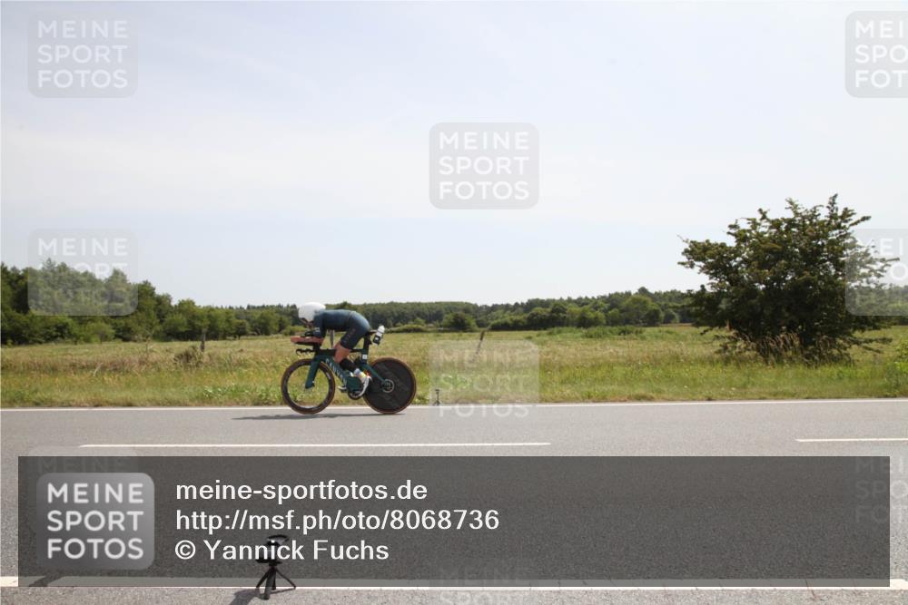 22.06.2025 - Viking Triathlon Yannick Fuchs http://msf.ph/oto/8068736 22.06.2025 12:04:46 Radfahren 15, 101, 362, 385, 554 meine-sportfotos.de